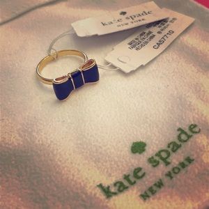 💥SOLD💥NWT Kate Spade “Take a Bow” Ring, Black